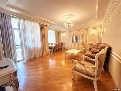 3-otaqlı yeni tikili kirayə verilir, Əbdülvahab Salamzadə küç., 130 m²