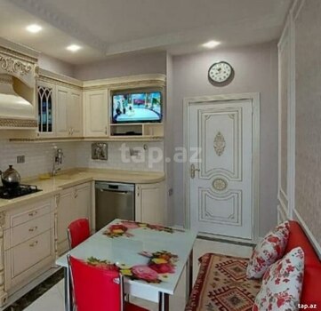 3-otaqlı mənzil, 4-cü mkr., 90 m²