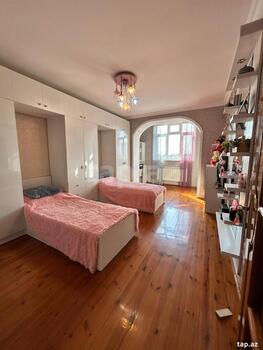 3-otaqlı mənzil, N.Tusi küç., 75 m²