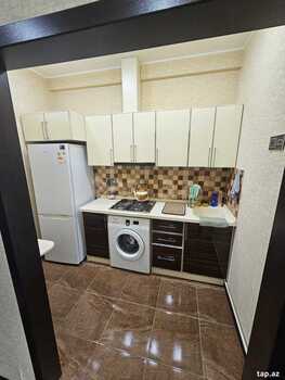 2-otaqlı yeni tikili kirayə verilir, Gülarə Qədirbəyova küç., 70 m²