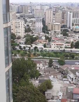 3-otaqlı yeni tikili, İnşaatçılar pr., 110 m²