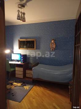 3-otaqlı yeni tikili, İnşaatçılar pr., 110 m²