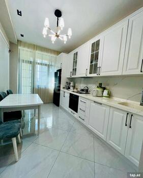 2-otaqlı mənzil, Hüseyin Seyizadə küç., 75 m²