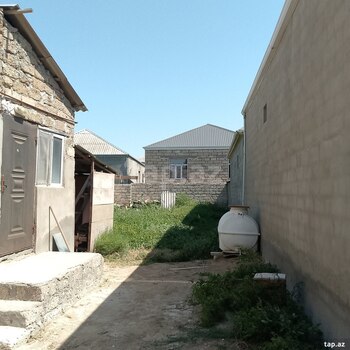 Həyət evi, Binə qəs.