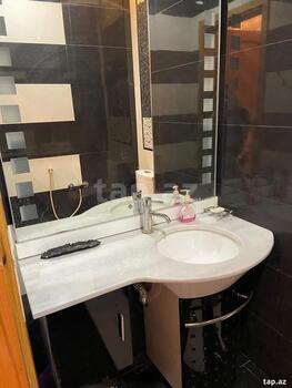 4-otaqlı yeni tikili, H.Cavid pr., 221 m²