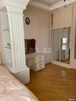 4-otaqlı yeni tikili, H.Cavid pr., 221 m²