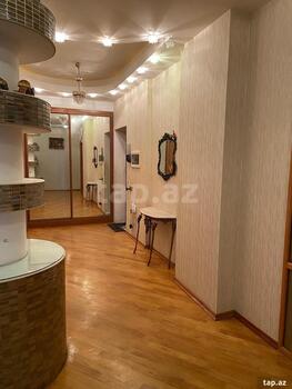 4-otaqlı yeni tikili, H.Cavid pr., 221 m²