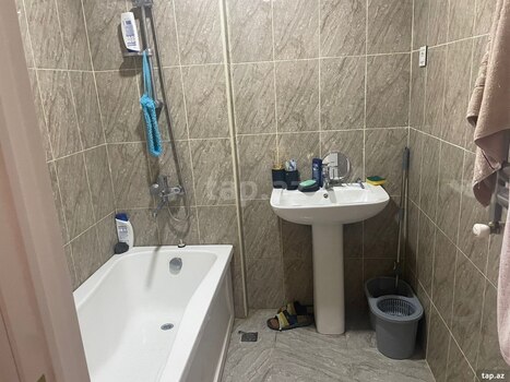 4-otaqlı yeni tikili kirayə verilir, Gəncə ş., 130 m²