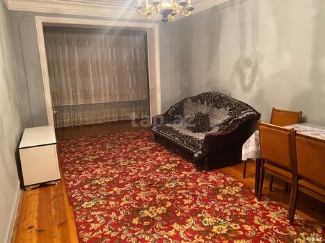 2-otaqlı mənzil kirayə verilir, Gəncə ş., 65 m²