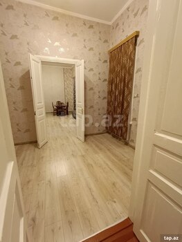 4-otaqlı mənzil kirayə verilir, Nizami m., 80 m²