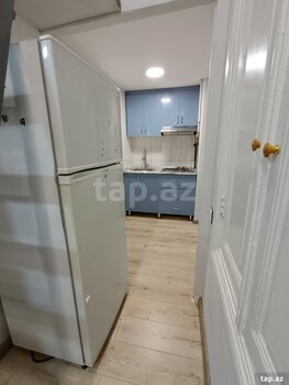 4-otaqlı mənzil kirayə verilir, Nizami m., 80 m²