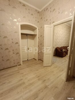 4-otaqlı mənzil kirayə verilir, Nizami m., 80 m²