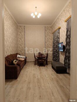 4-otaqlı mənzil kirayə verilir, Nizami m., 80 m²