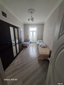 2-otaqlı mənzil kirayə verilir, Gəncə ş., 70 m²