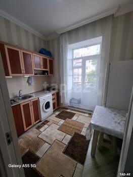2-otaqlı mənzil kirayə verilir, Gəncə ş., 70 m²