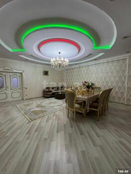 3-otaqlı yeni tikili, Moskva pr., 160 m²