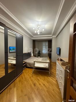 3-otaqlı yeni tikili, Faiq Yusifov küç., 140 m²