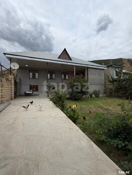 Bağ evi, Şəki ş.