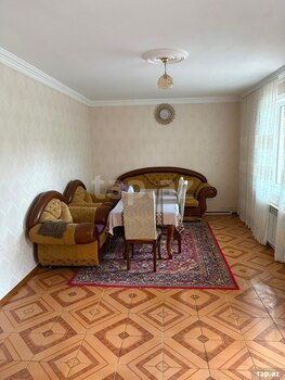 Həyət evi, Siyəzən r.