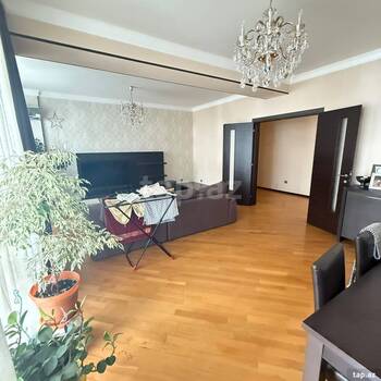 4-otaqlı yeni tikili, R. Behbudov küç., 160 m²