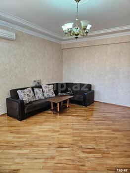 3-otaqlı yeni tikili, 8 Noyabr m., 138 m²