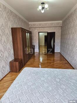 3-otaqlı yeni tikili, 8 Noyabr m., 138 m²