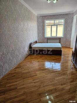 3-otaqlı yeni tikili, 8 Noyabr m., 138 m²