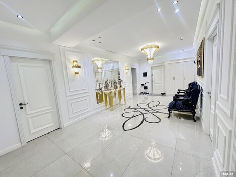 4-otaqlı yeni tikili, H. Salmani küç., 1 210 m²