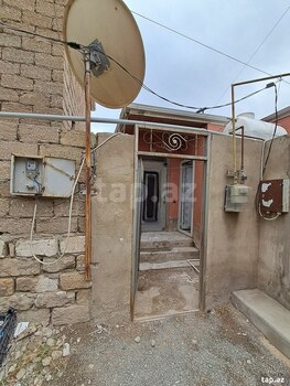 Həyət evi, Binə qəs.