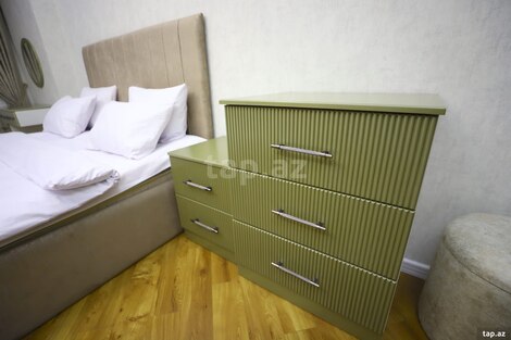 2-otaqlı mənzil kirayə verilir, Sahil m., 100 m²