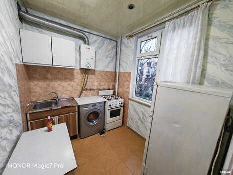 1-otaqlı mənzil kirayə verilir, Asif Məhərrəmov küç., 40 m²