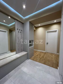 4-otaqlı yeni tikili, Elmlər Akademiyası m., 185 m²