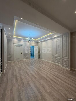 5-otaqlı yeni tikili, Qara Qarayev m., 180 m²