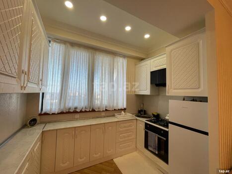2-otaqlı yeni tikili, Mir Cəlal küç., 68 m²