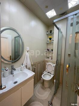 2-otaqlı yeni tikili, Mir Cəlal küç., 68 m²