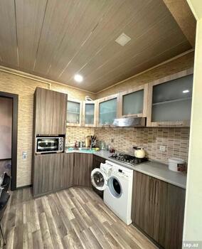 3-otaqlı mənzil, Mir Cəlal küç., 80 m²
