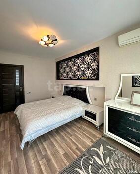3-otaqlı mənzil, Mir Cəlal küç., 80 m²