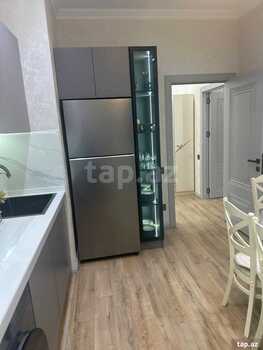 2-otaqlı yeni tikili, İnşaatçılar m., 75 m²