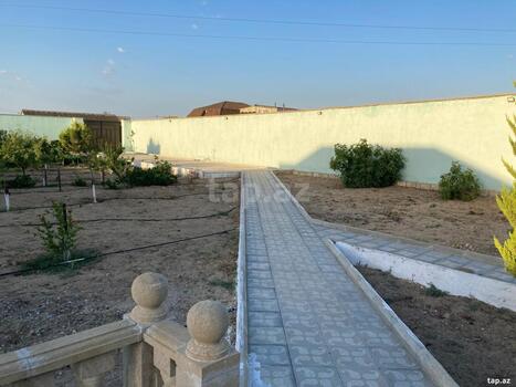 Bağ evi kirayə verilir, Qala qəs.