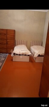 Həyət evi, 28 may m.