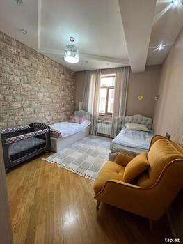 4-otaqlı yeni tikili, Xırdalan ş., 161 m²