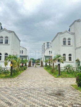 6-otaqlı yeni tikili kirayə verilir, Astara r., 212 m²
