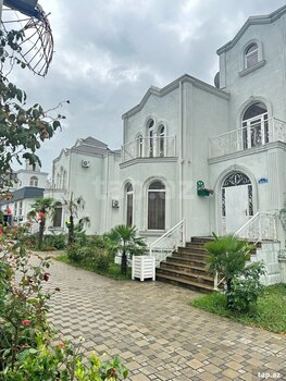 6-otaqlı yeni tikili kirayə verilir, Astara r., 212 m²