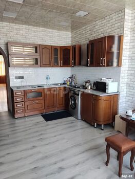 2-otaqlı mənzil, 28 May m., 70 m²