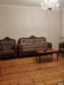 2-otaqlı mənzil, 28 May m., 70 m²