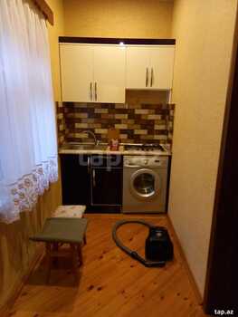 2-otaqlı mənzil kirayə verilir, F. Rüstəmov küç., 50 m²