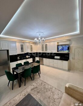 4-otaqlı yeni tikili, Moskva pr., 176 m²