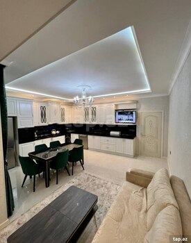 4-otaqlı yeni tikili, Moskva pr., 176 m²