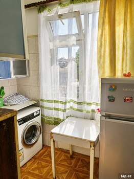 2-otaqlı mənzil, Mir Cəlal küç., 50 m²