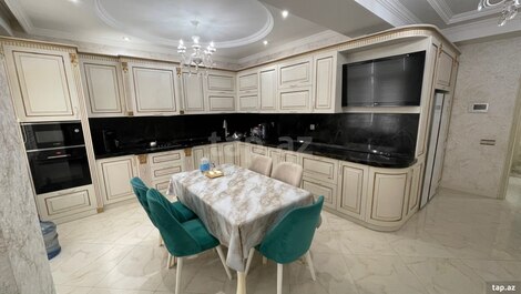 5-otaqlı yeni tikili, Sumqayıt ş., 213 m²